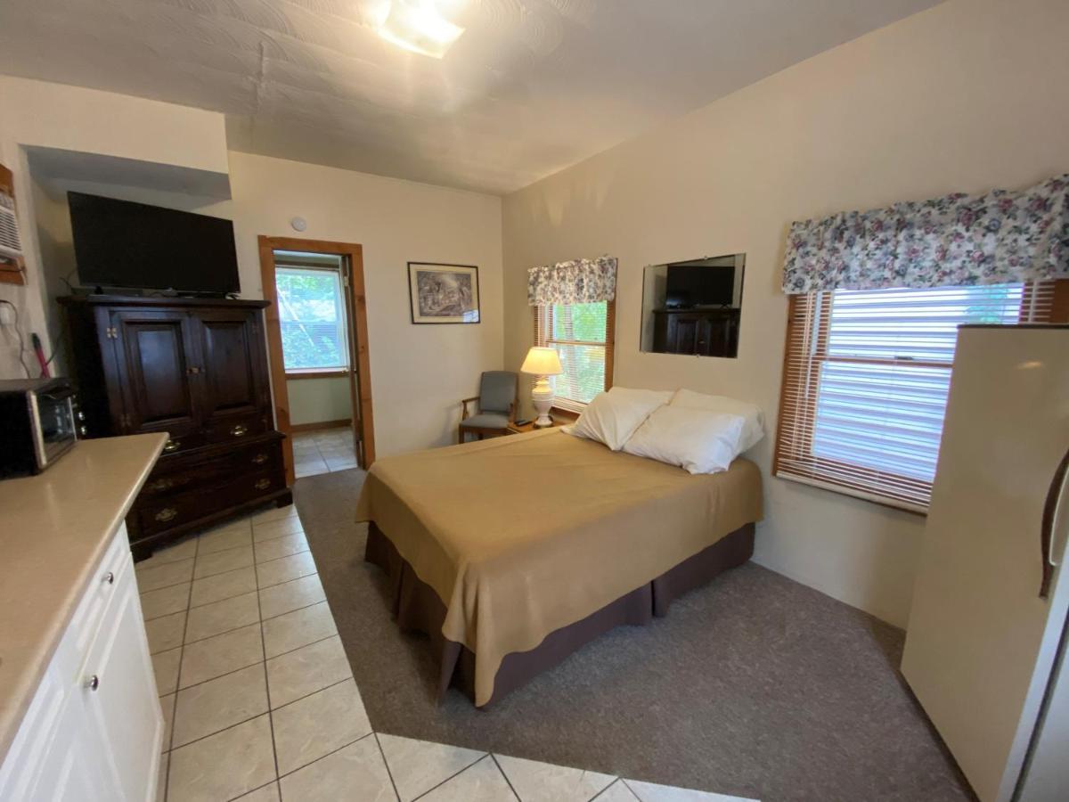 Boulders Resort Озеро Джордж Экстерьер фото